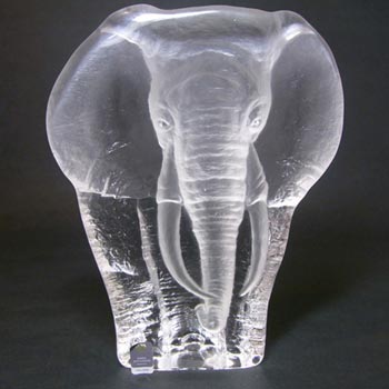 Mats Jonasson #33139 Glass Paperweight Elephant - Signed