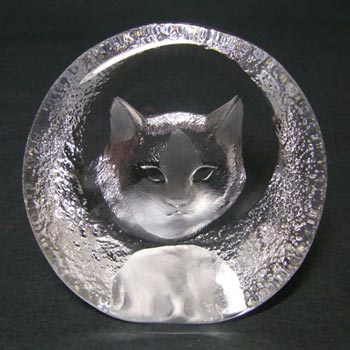 Mats Jonasson #9176 Glass Paperweight Cat Sculpture - Signed