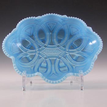 (image for) Davidson 1900s Blue Pearline Glass "Linking Rings" Bowl