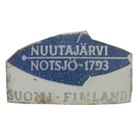 Nuutajarvi Notsjo Finnish glass plastic label.