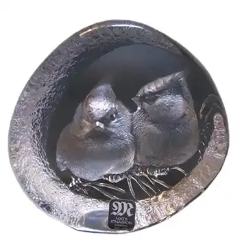 (image for) Mats Jonasson #3356 Glass Red Cardinal Chicks Paperweight - Signed