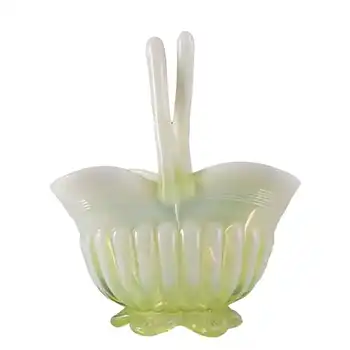 Davidson Primrose Pearline Glass 'Lady Caroline' Bowl