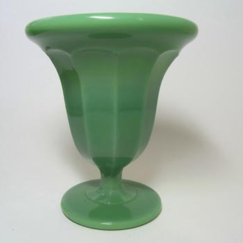 Davidson Art Deco 6.5\" Jade Green Glass Vase #294
