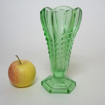 Davidson Art Deco 1930's Green Glass 'Chevron' Vase 295