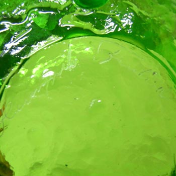 Humppila Green Glass Bowl by Pertti Santalahti - Signed