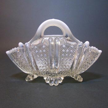 Davidson 1900\'s Moonshine Pearline Glass Richelieu Bowl