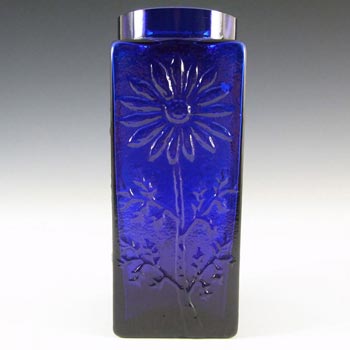 Dartington #FT228 Frank Thrower 7.25" Blue Glass 'Marguerite' Vase