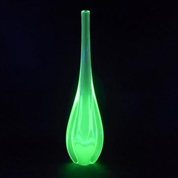 (image for) Murano/Venetian Uranium Green Sommerso Glass Stem Vase