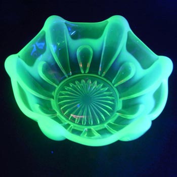 Victorian Vaseline/Uranium Opalescent Glass Bowl