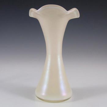 Kralik Art Nouveau 1900\'s Iridescent Mother-of-Pearl Glass Vase
