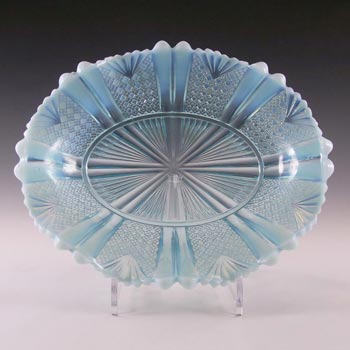 Davidson 1900\'s Blue Pearline Glass \'Richelieu\' Bowl