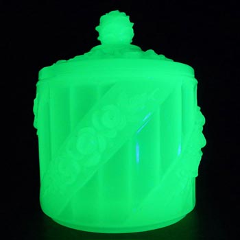 S. Reich Czech Art Deco Uranium Jade Green Glass Pot/Dish