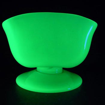 (image for) Victorian Uranium Jade Green Glass Toothpick Holder/Vase