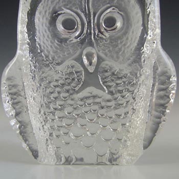 Mats Jonasson / Kosta #93056 Glass Owl Paperweight - Signed