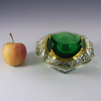 Mandruzzato Murano/Sommerso Textured Green Glass Bowl
