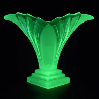 Walther & Söhne Large 9" Art Deco Uranium Glass 'Greta' Vase