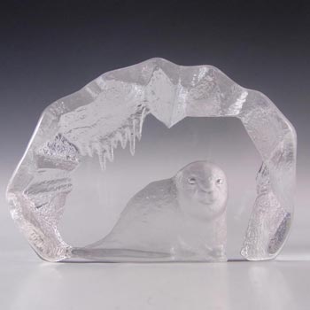 Mats Jonasson / Royal Krona #33150 Glass Seal Paperweight - Signed