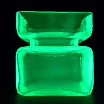Riihimaki 'Pala' Riihimaen Helena Tynell Uranium Glass Vase