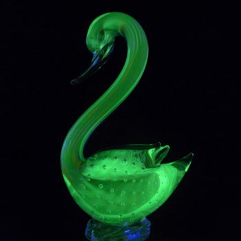 (image for) Murano/Venetian Red & Uranium Green Sommerso Glass Swan