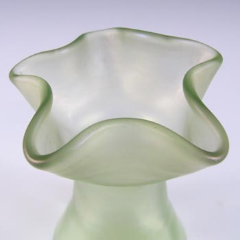 Loetz / Lötz Art Nouveau Iridescent Green Glass Olympia Glatt Vase