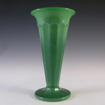 Davidson Art Deco 7.5\" Jade Green Glass Vase #51