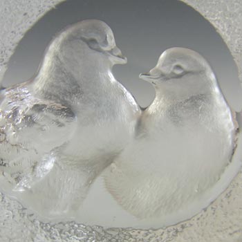 Mats Jonasson #9208 Glass Turtle Doves Paperweight - Signed