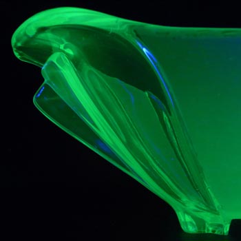 Stölzle #19280 Czech Art Deco Uranium Green Glass Bowl