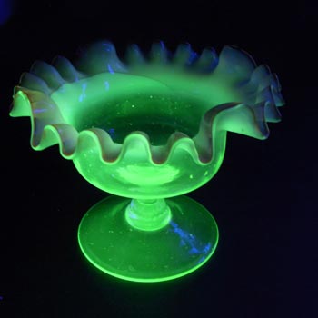 Victorian Vaseline / Uranium Opalescent Pink & Green Glass Bowl