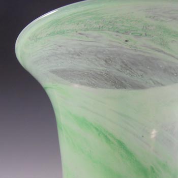 Nazeing British Clouded May Green Bubble Glass Vase #36/7