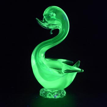 (image for) Murano Vintage Green & Uranium Yellow Sommerso Glass Swan