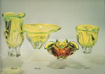Chřibská #240/5/20 Czech Pink & Yellow Glass Bowl by Josef Hospodka
