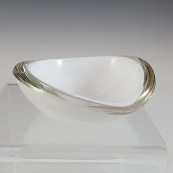 LABELLED Nuutajarvi Notsjo Kaj Franck White Glass 'Kastanja' Bowl