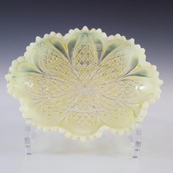 Davidson Primrose Pearline Glass 6\" \'William & Mary\' Bowl