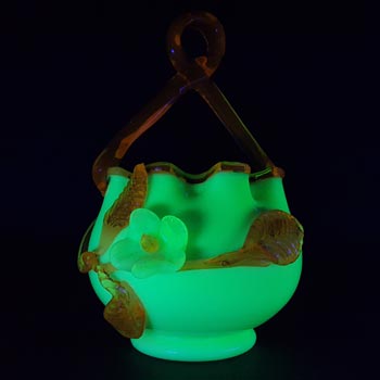 Welz Victorian Uranium Custard Glass Uranium Ivory Basket Bowl
