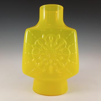 Stelvia Italian Empoli 'Opalina Fiorentina' Yellow Glass Vase