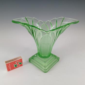 Walther & Söhne 6.5" Art Deco Green Glass 'Greta' Vase