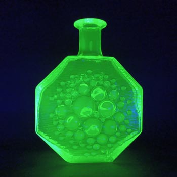 Riihimaki #1720 Riihimaen Uranium Glass Nanny Still Polaris Vase