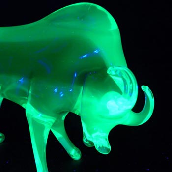 Murano/Sommerso Uranium Red Glass Bull Sculpture