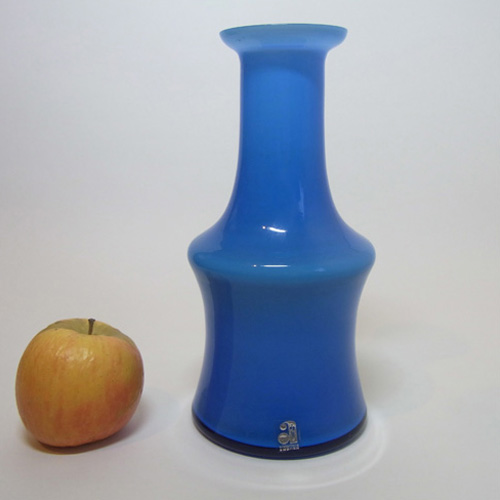 Alsterfors #AV281/20 Swedish Blue Cased Glass Vase - Labelled - Click Image to Close