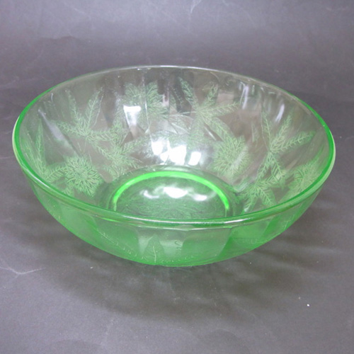 (image for) Jeannette Poinsettia Floral Green Depression Glass Bowl - Click Image to Close