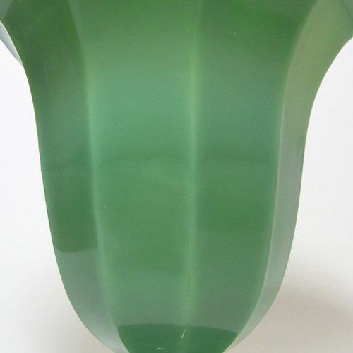 Davidson Art Deco 6.5" Jade Green Glass Vase #294 - Click Image to Close