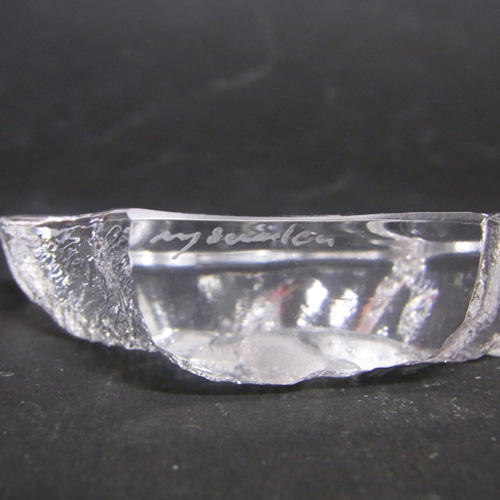 Mats Jonasson #88141 Glass Kangaroo Paperweight - Signed/Label - Click Image to Close