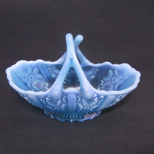 (image for) Davidson 1900 Blue Pearline Glass Lady Chippendale Bowl - Click Image to Close
