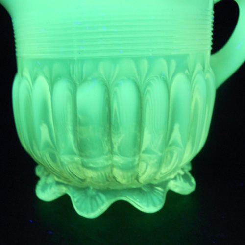 (image for) Davidson 1900s Yellow Vaseline/Pearline Glass Cream Jug - Click Image to Close