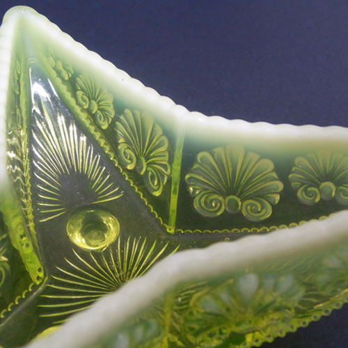 Davidson Primrose Pearline Glass War of the Roses Bowl - Click Image to Close