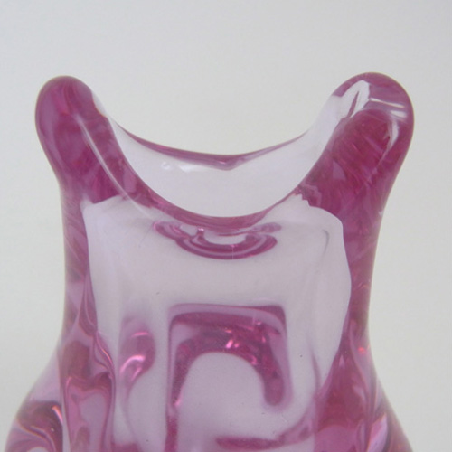 Zelezny Brod Sklo Neodymium / Alexandrite Czech Glass Vase - Click Image to Close