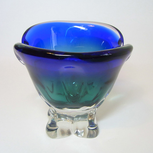 Chřibská #290/4/17 Czech Blue & Green Glass Vase - Click Image to Close