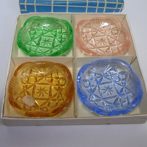 Boxed Set of Jablonecke Sklarny Bowls by Václav Hanuš - Click Image to Close