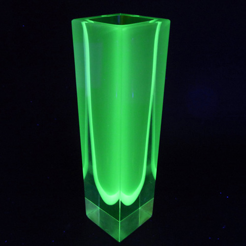 (image for) Murano/Sommerso Faceted Uranium Glass Block Vase - Click Image to Close