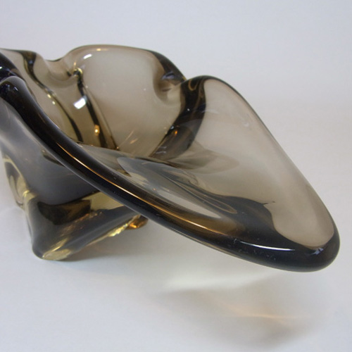 (image for) Harrachov Czech Smoky Glass Sculpture Bowl #5/3576 - Click Image to Close